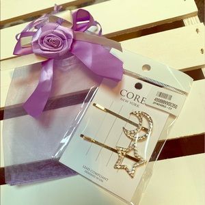 < Cute vintage style hair pins >